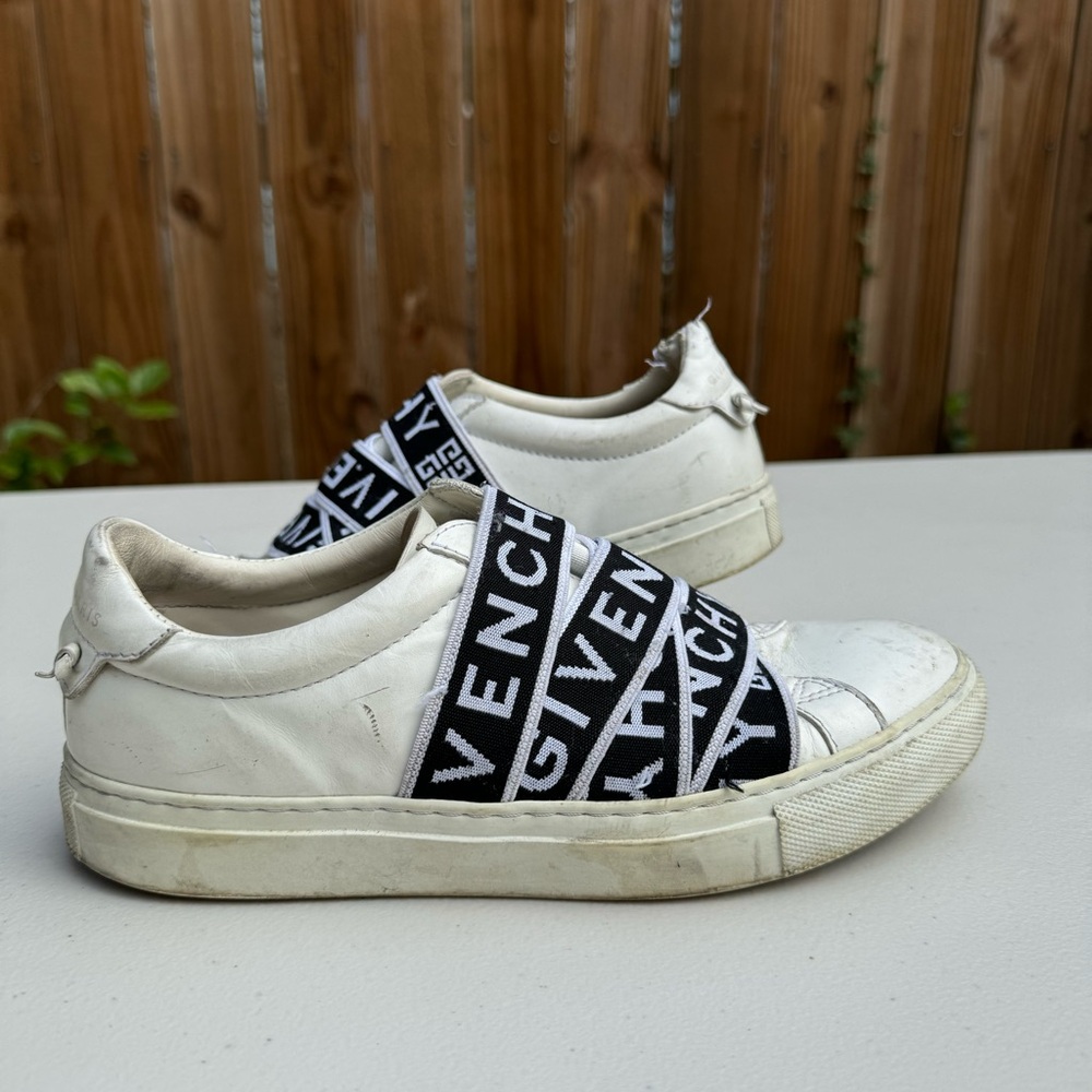GIVENCHY Leather Low Trainers Size 36